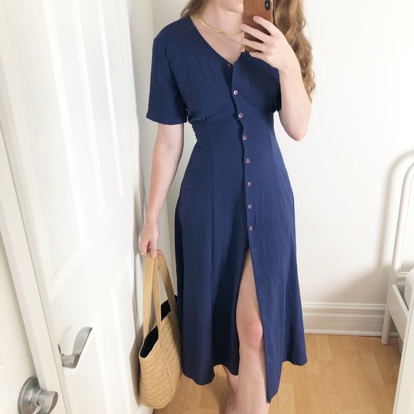 Stunning Vintage Parisian Button Down Midi Dress - Picture 2 of 7